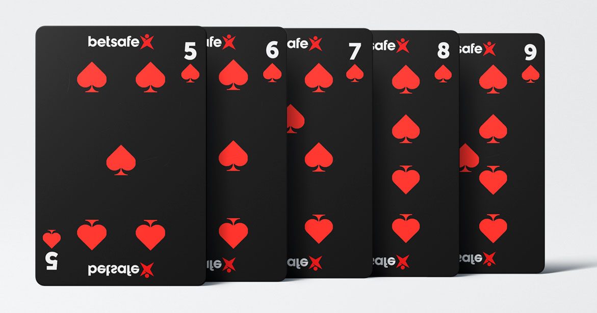 Escalera de color en manos de poker - Betsafe Blog